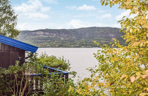 Modum House | 3 bedroom awesome home in Vikersund