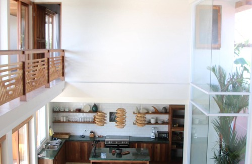 Uluwatu House | 3-bedroom Bali-meets–California Modern Design Gem with Pool and Yoga Shala