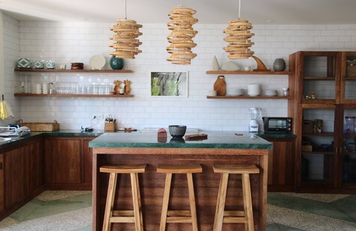 Uluwatu House | 3-bedroom Bali-meets–California Modern Design Gem with Pool and Yoga Shala