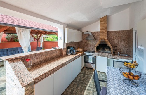 Liznjan Apartment | 3 bedroom beautiful apartment in Pula