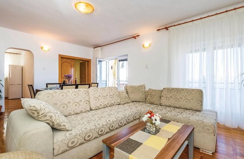 Vratarusa Apartment | 3 bedroom beautiful apartment in Senj