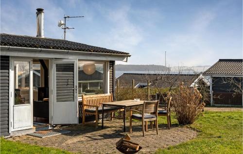 Ronde House | 3 Bedroom Beautiful Home In Rønde