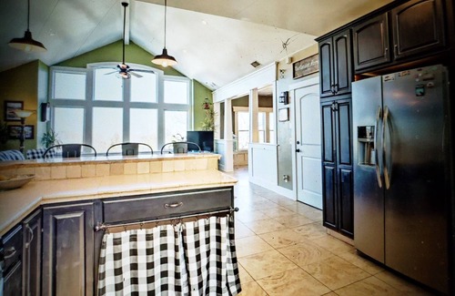 Lake Arrowhead Cabin | 3-bedroom cabin in lovely Lake Arrowhead with AC, fitness room