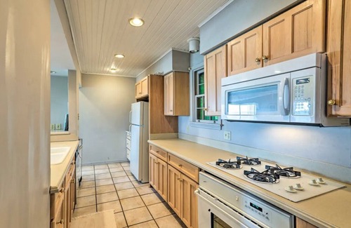 East Walnut HIlls Ski Chalet | 3-Bedroom Chalet with Fantastic River View