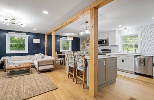 Interlaken House | 3-bedroom cottage with private dock on Cayuga lake