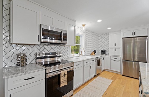 Interlaken House | 3-bedroom cottage with private dock on Cayuga lake