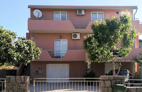 Maslenica Apartment | 3 bedroom cozy apartment in Maslenica