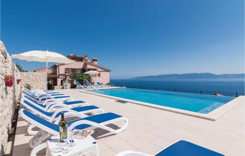 Ravni Apartment | 3 Bedroom Cozy Apartment In Labin