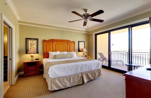 Destin Resort | 3 Bedroom Deluxe, Pool View on Destin Beach, Wyndham Emerald Grande!