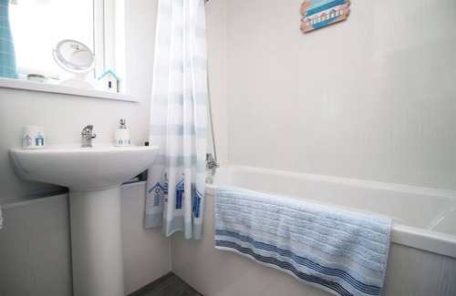 Newport House | 3 Bedroom family home Newport, located next to M4