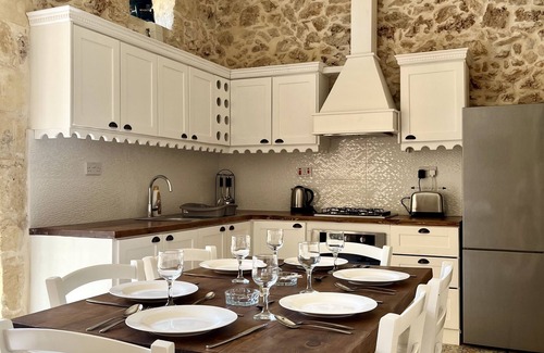 Nadur Other | 3 bedroom farmhouse with private pool