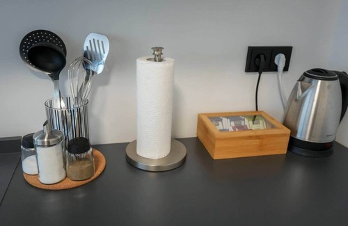 Berenbostel Apartment | 3-Bedroom Flat 5 Beds Terrace Family Business NO3