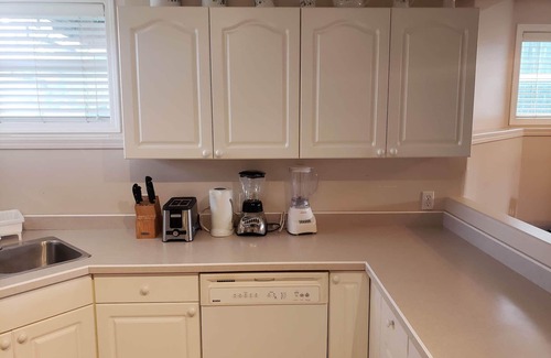Timberlea Apartment | 3 Bedroom Furnished Apartment suitable for Company Staff with Large Yard Space