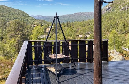 Sirdal House | 3 bedroom gorgeous home in Tjørhom