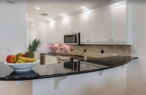 Grace Bay Condo | 3 Bedroom Grace Bay Beachfront Penthouse at Grandview