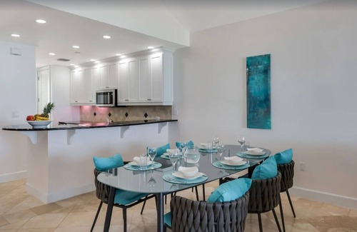 Grace Bay Condo | 3 Bedroom Grace Bay Beachfront Penthouse at Grandview