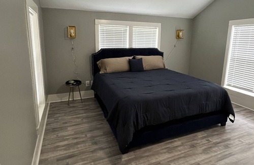 Bacliff House | 3 bedroom home 7 minutes from Kemah Boardwalk.