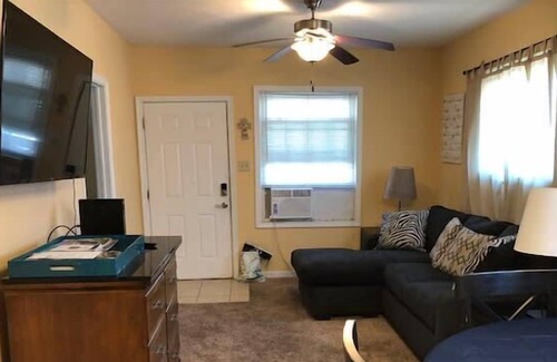 Northeast South Bend House | 3 bedroom home close to Notre Dame (1234)