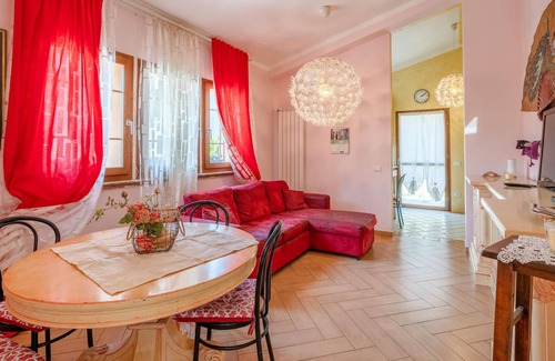 Cascina House | 3 bedroom home in Cascina