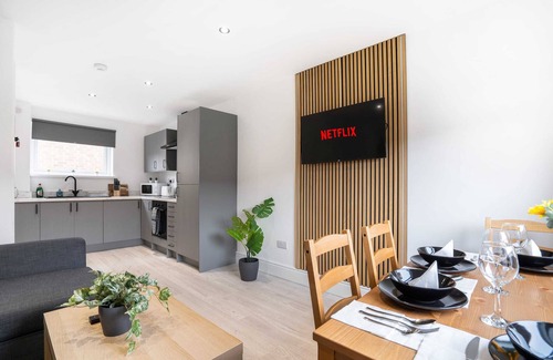 Newcastle-upon-Tyne House | 3 Bedroom House-Free Parking