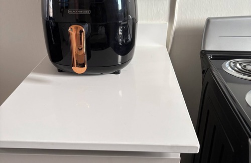 Portmore House | 3-bedroom house in fabulous Portmore with WiFi, AC , water heater, ring camera