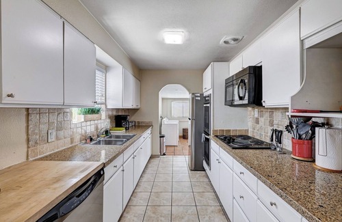 McNeil Estates House | 3-bedroom house in marvelous Las Vegas with AC, WiFi. Enjoy your stay