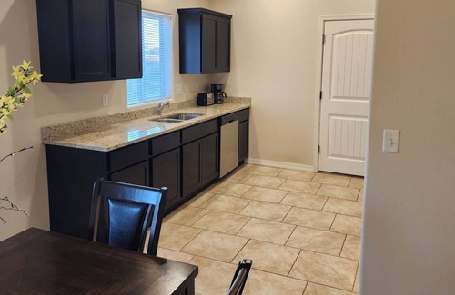 Kingman House | 3-bedroom house in marvelous Kingman with AC