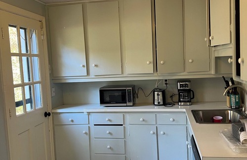 Owings Mills House | 3-bedroom house in serene Owings Mills with WiFi, AC. Relax with maximum privacy