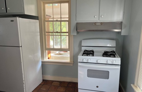 Owings Mills House | 3-bedroom house in serene Owings Mills with WiFi, AC. Relax with maximum privacy