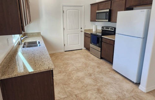 Kingman House | 3-bedroom house in welcoming Kingman with AC