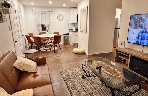 Northeast Pensacola House | 3-bedroom house in wonderful Pensacola with AC, WiFi