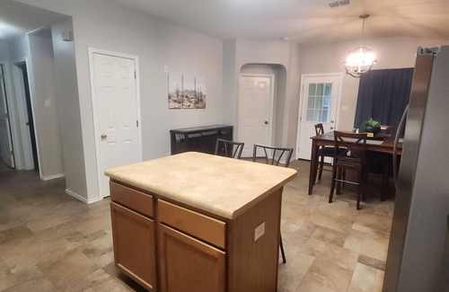 San Antonio House | 3-Bedroom House Near Six Flags and SeaWorld