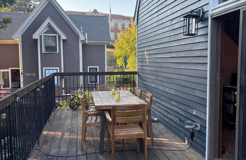 Marblehead House | 3 bedroom house near Salem, walk to beaches