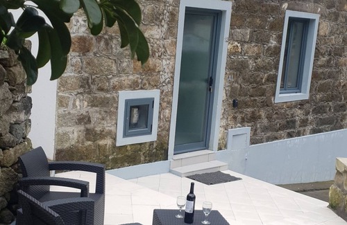 Faial Da Terra House | 3-bedroom house in charming Faial da Terra with WiFi