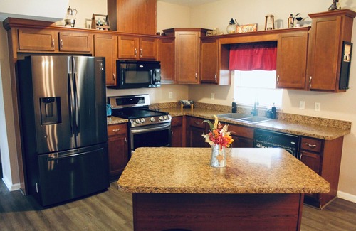 Pine Castle House | 3-bedroom house- Quiet Escape Near Epic & MCO