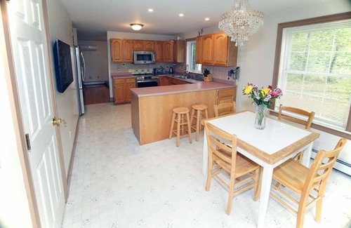 Wells House | 3-bedroom house with AC, WiFi in Wells