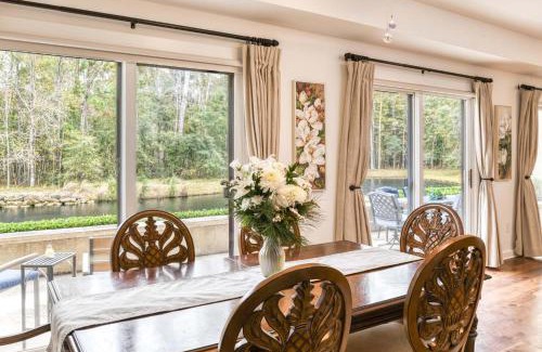 St. Augustine House | 3 Bedroom lagoon front with hard surface floors 5109P3