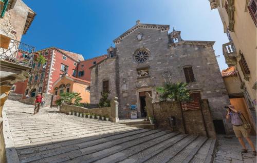 Labin Apartment | 3 Bedroom Lovely Apartment In Labin