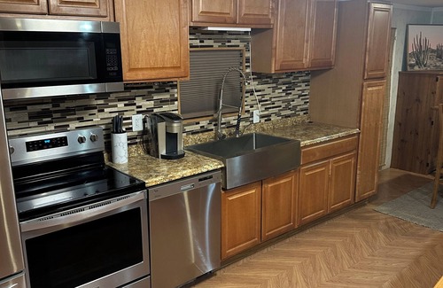 Natrona County House | 3-bedroom mobile home with horse pasture in welcoming Evansville with WiFi