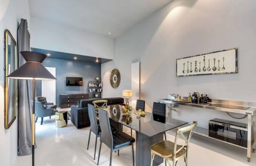 Montrouge Apartment | 3 bedroom near Porte De Versailles-Paris