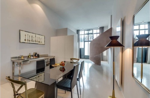 Montrouge Apartment | 3 bedroom near Porte De Versailles-Paris