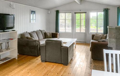 Kvenvær House | 3 Bedroom Nice Home In Kvenvær