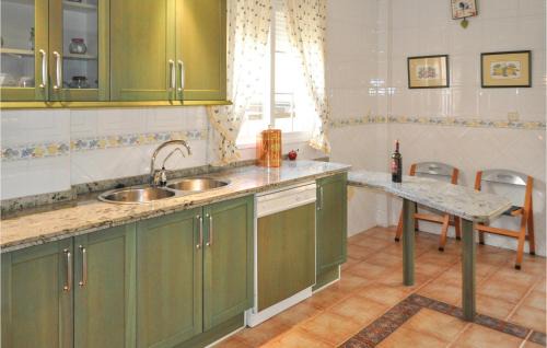 Moclin House | 3 Bedroom Nice Home In Olivares