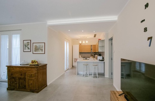 Ripa-Pozzi-Ponterosso House | 3 bedroom nice home in Ripa