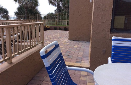 New Smyrna Beach Resort | 3 BEDROOM OCEANFRONT CONDO
