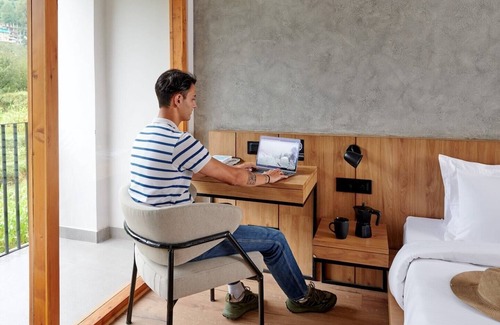 Manali Hotel | 3 Bedroom Penthouse Apartment in Manali in the lap of Himalayas.