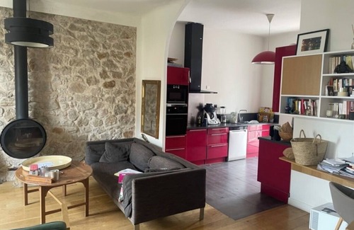 12th Arrondissement House | 3 Bedroom Private vacation home in Marseille