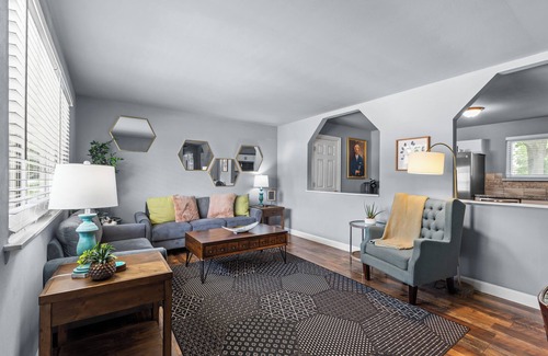 St. Peters House | 3 Bedroom Ranch in St Peters by StayLage