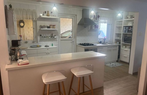 Vitacura House | 3-bedroom remodeled Home in Vitacura Close to everything