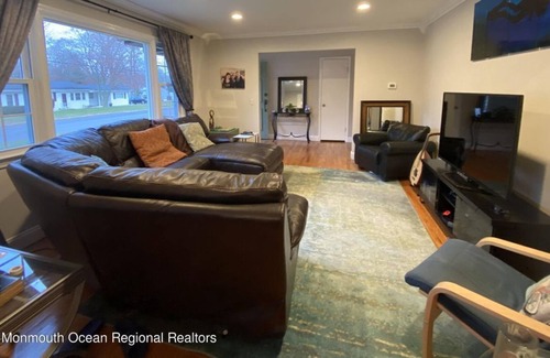 Ocean Township Apartment | 3 Bedroom Single family 341985 by Houzlet